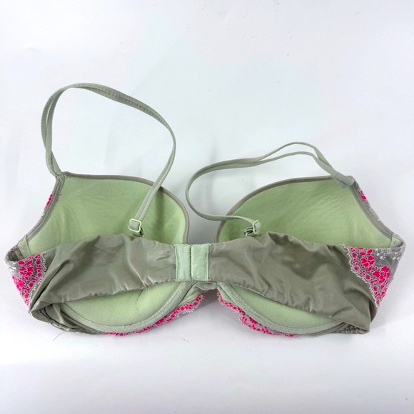 Victoria's Secret Lace Accent Bra in Cream and Pink - Picture 4 of 6